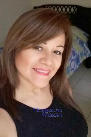 183622 - Laura Age: 57 - Costa Rica