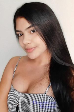 202017 - Valeria Age: 18 - Colombia