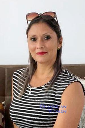 208597 - Lucila Age: 43 - Costa Rica