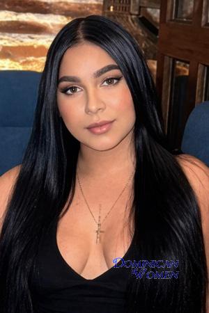 227132 - Maybelline Age: 23 - Colombia