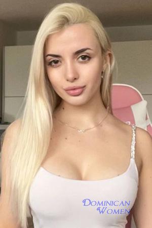 227347 - Daryna Age: 22 - Ukraine